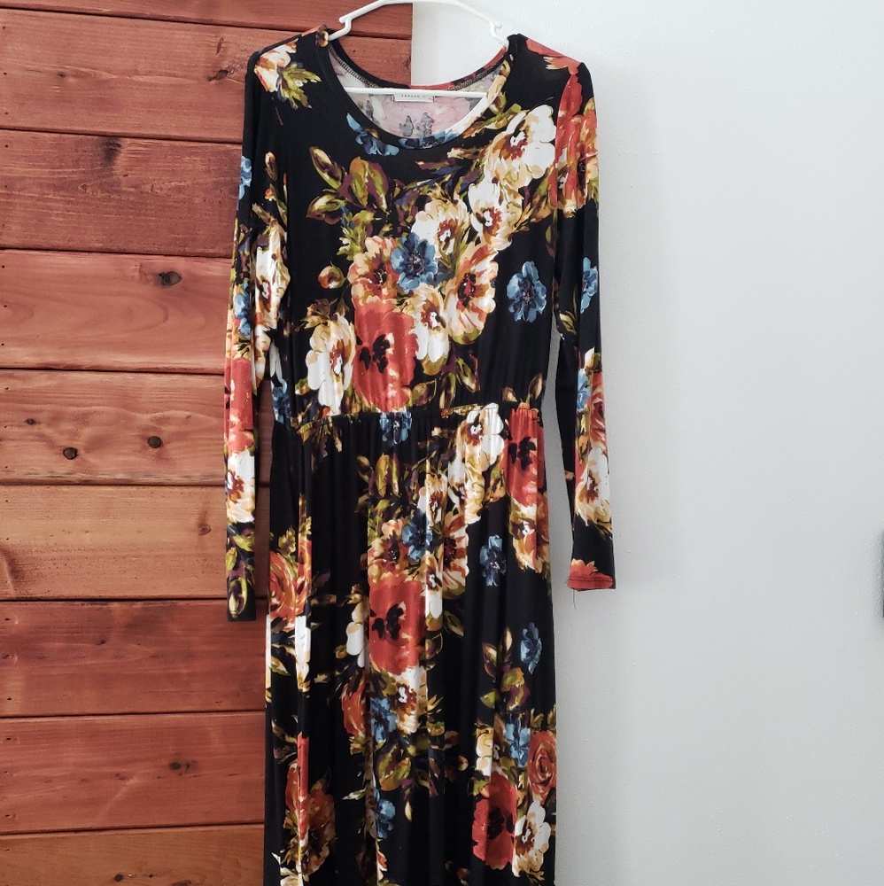 Dress with pockets